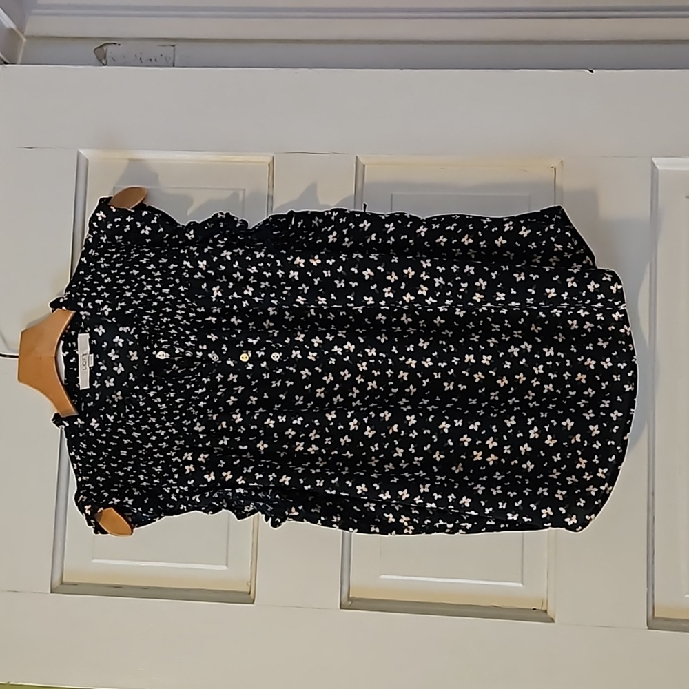 Loft womens smocked neck flutter sleeve size medium